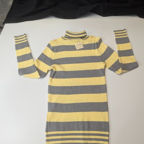 NWT LEI Size Junior XL Gray/Yellow Turtleneck Sweater - Picture 9 of 14